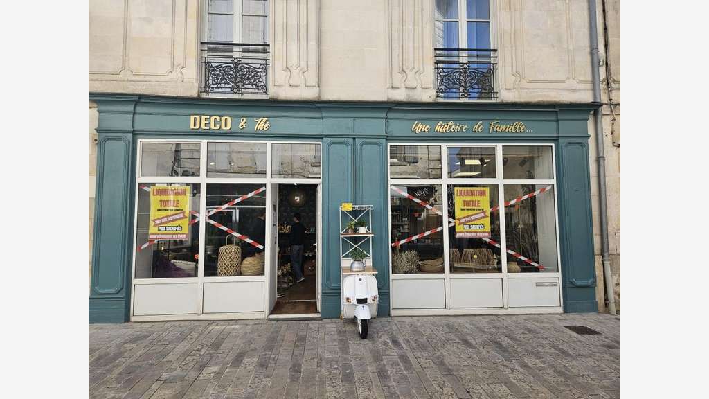 A louer local commercial de 48m² à Saintes