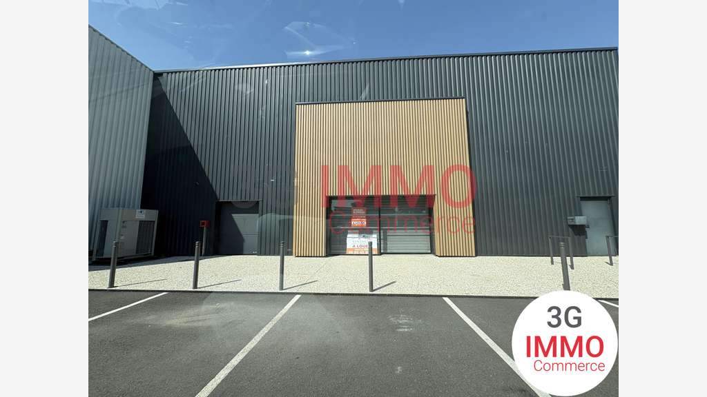 Divers commerces proximité à Saintes