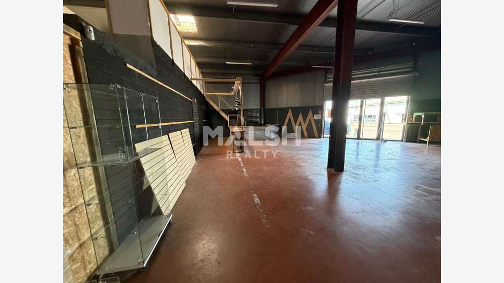 LOCAL COMMERCIAL À LOUER - 290m² - SALAISE- SUR-SA