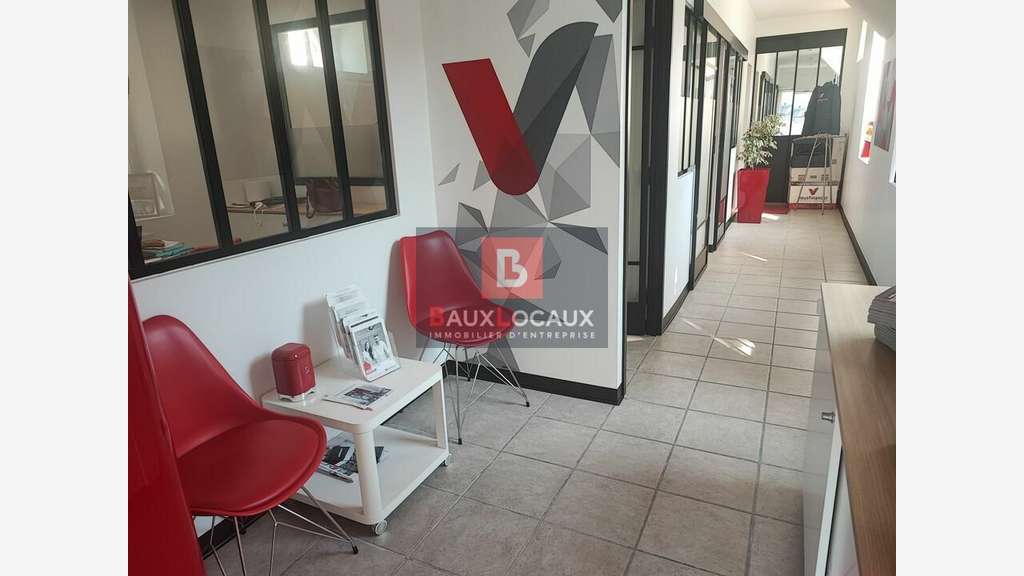 Location local commercial 50m² à Salon de Provence