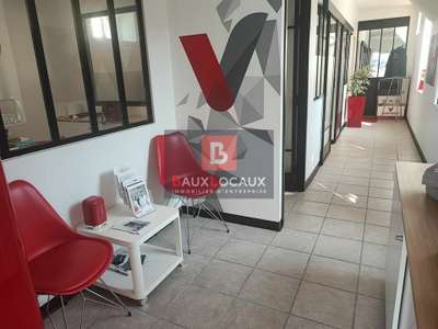 Location local commercial 50m² à Salon de Provence