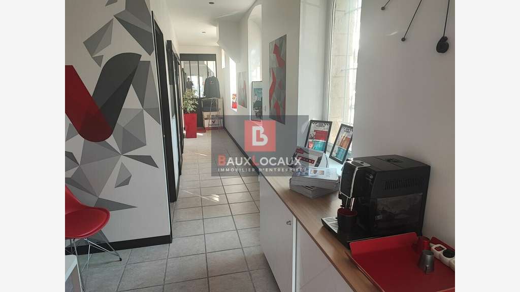 Location local commercial 50m² à Salon de Provence