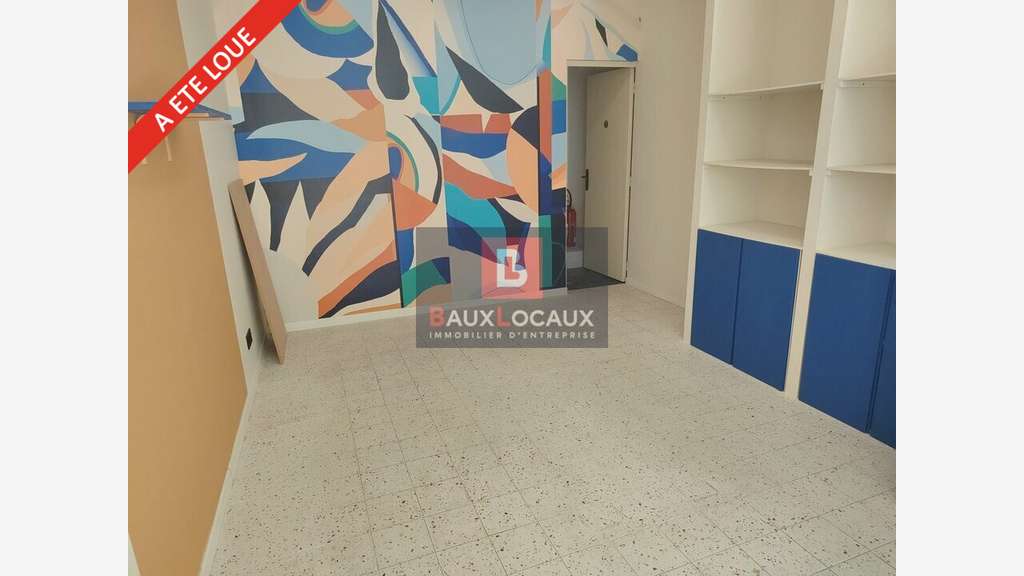Location local commercial 35m² Salon de Provence