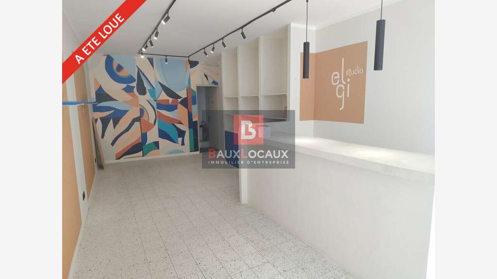 Location local commercial 35m² Salon de Provence