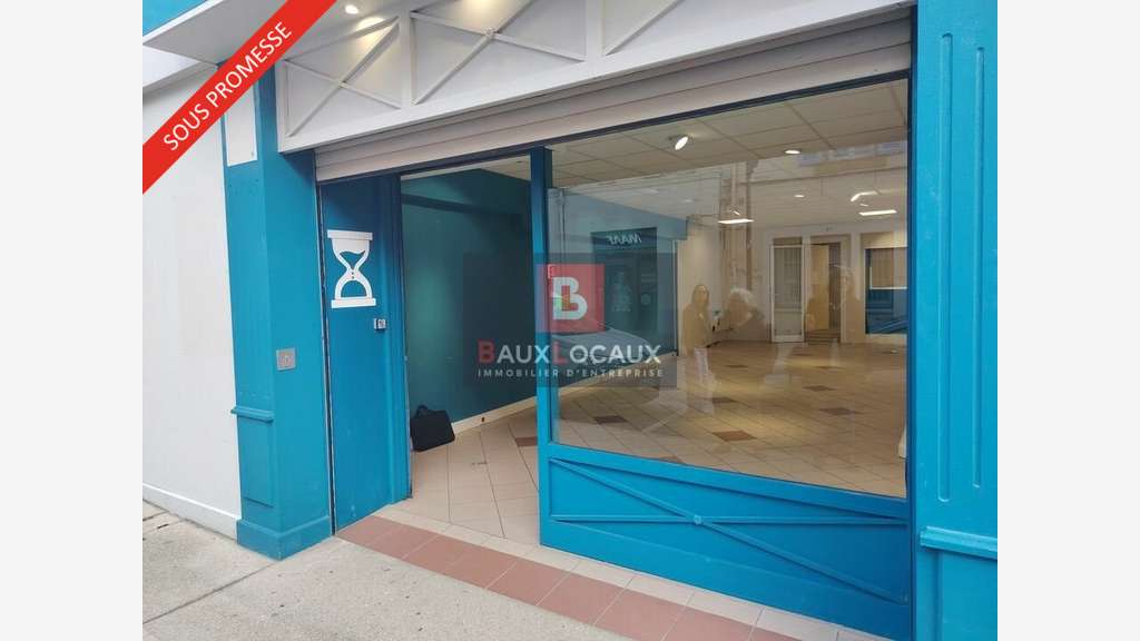 Location local commercial 70m² à Salon de Provence