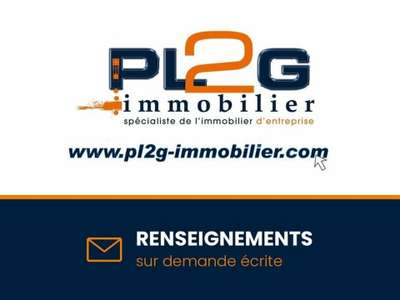 Local commercial 875m² à louer à Salon de Provence