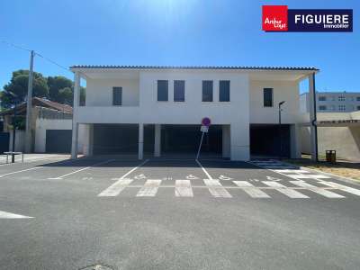 138m² de local commercial à louer dans un pole méd