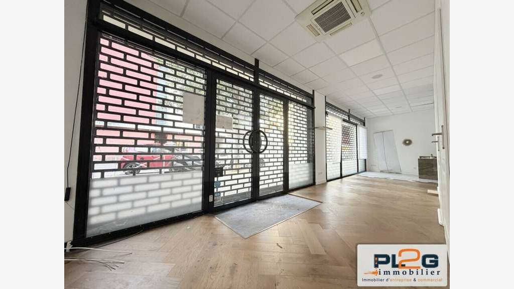 Local commercial 56m² à louer à Salon de Provence