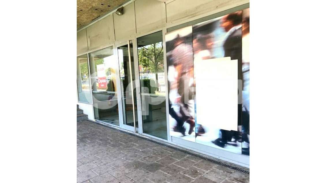 Local commercial 46m² à louer à Saran 