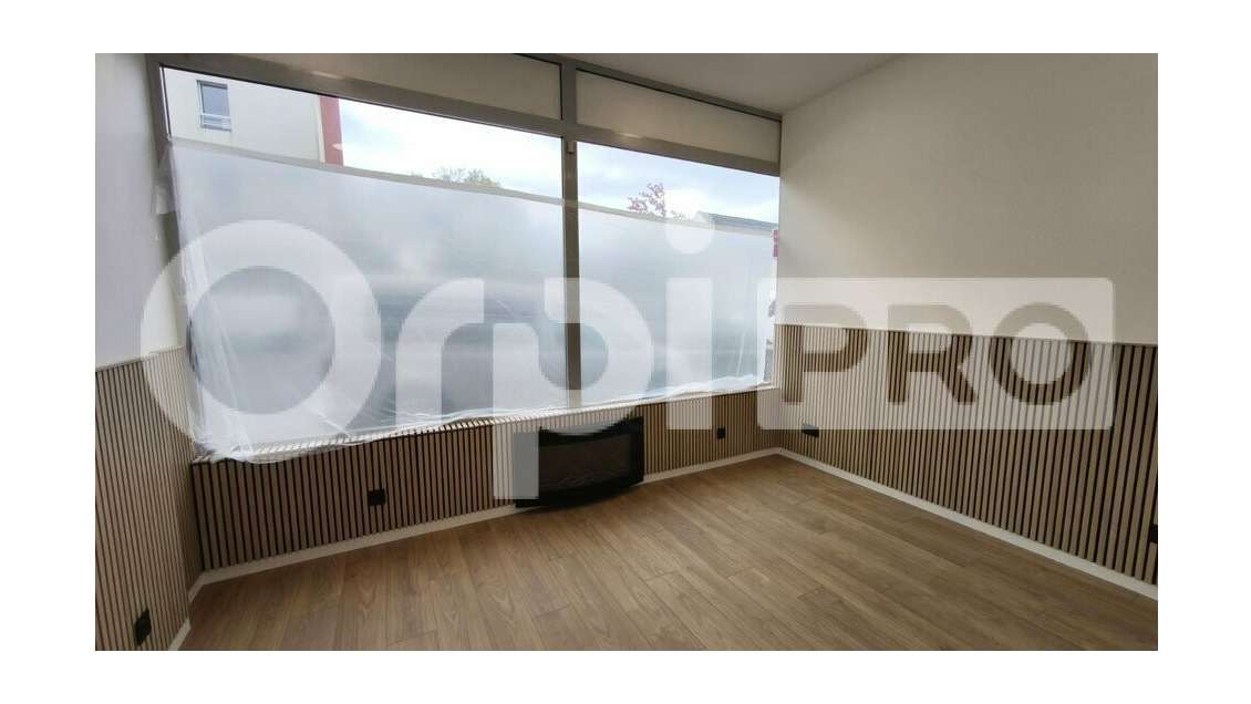 A louer local commercial rénové 39m² Savigny/Orge