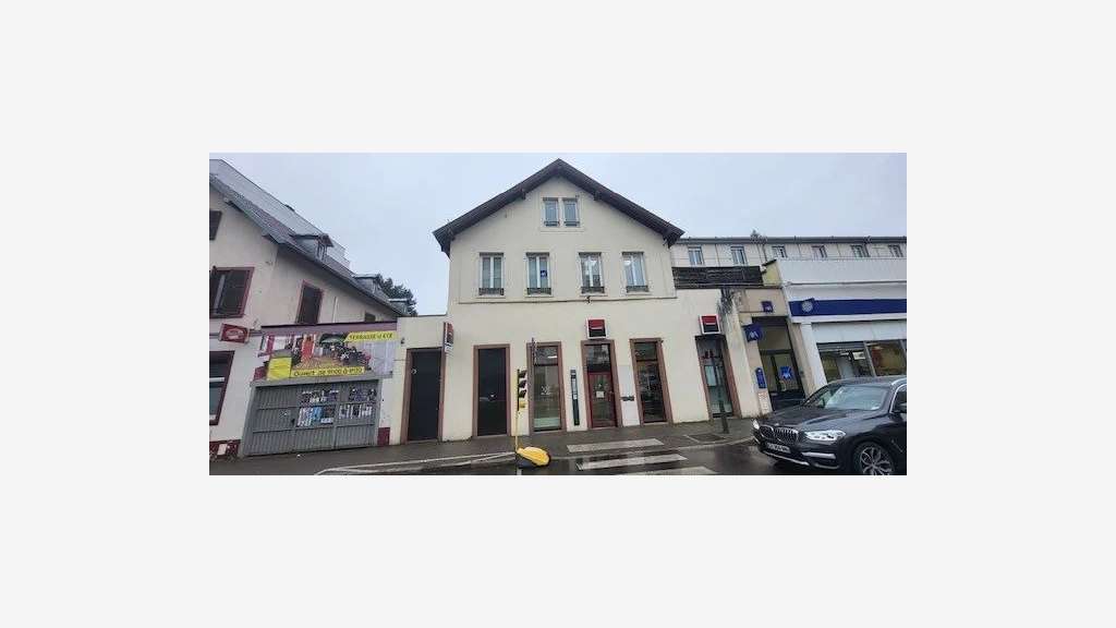 A louer très beau local 157m² à Schiltigheim