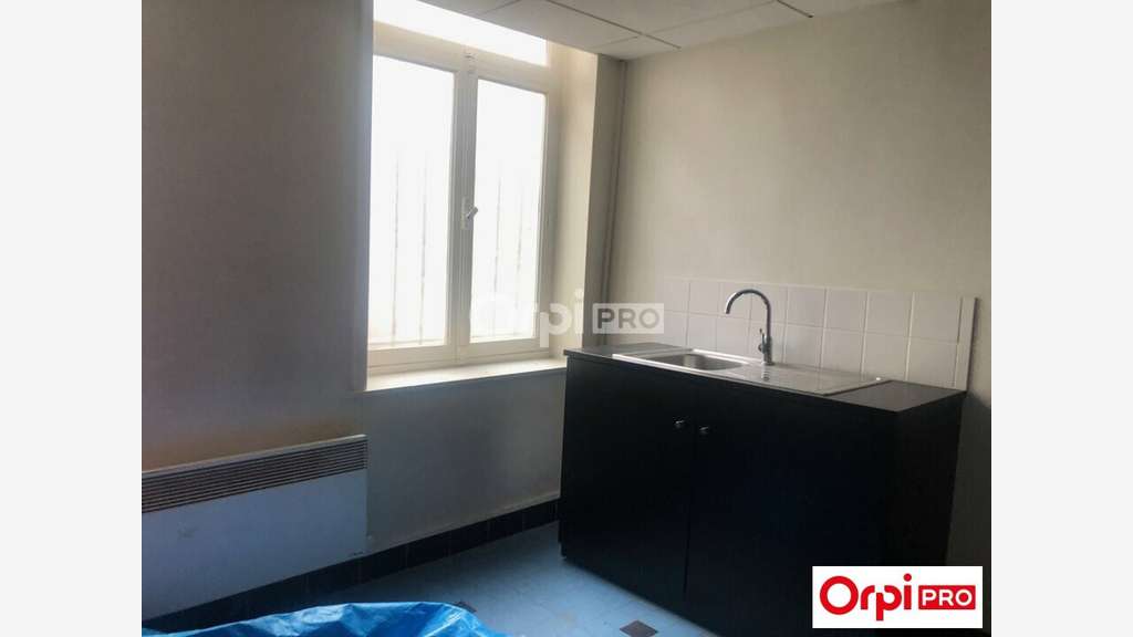 A louer local commercial de 282m² à Seclin (59113)
