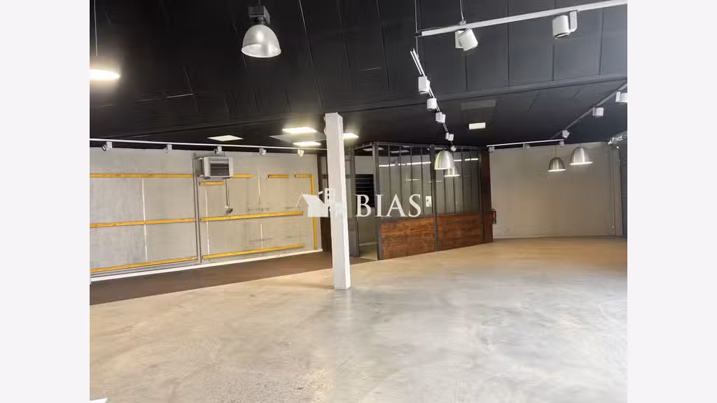 Local commercial 290m² à louer à Rouen Rive Gauche