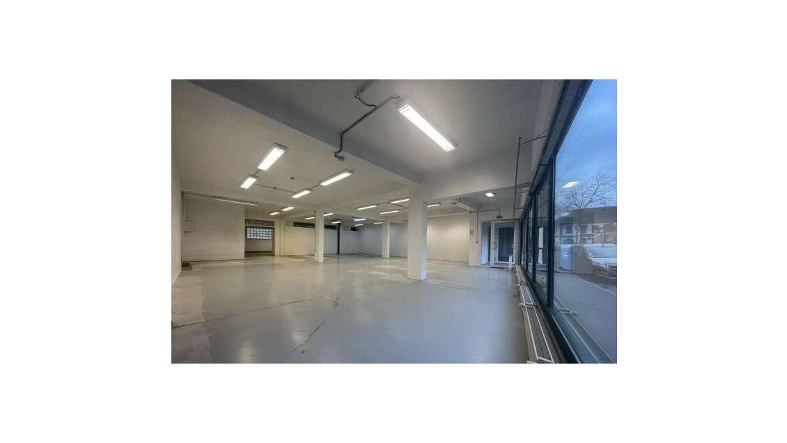 Location local commercial 383m² à Sélestat