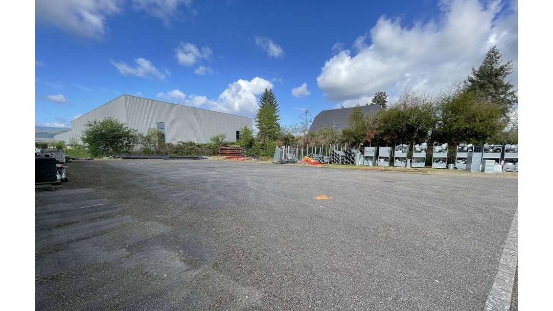 Location parking goudronné 1000m² à Sélestat