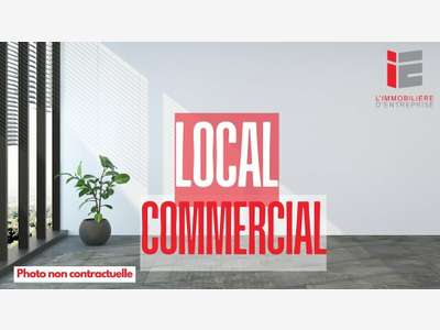 Local commercial à louer à Séné proche Poulfanc 