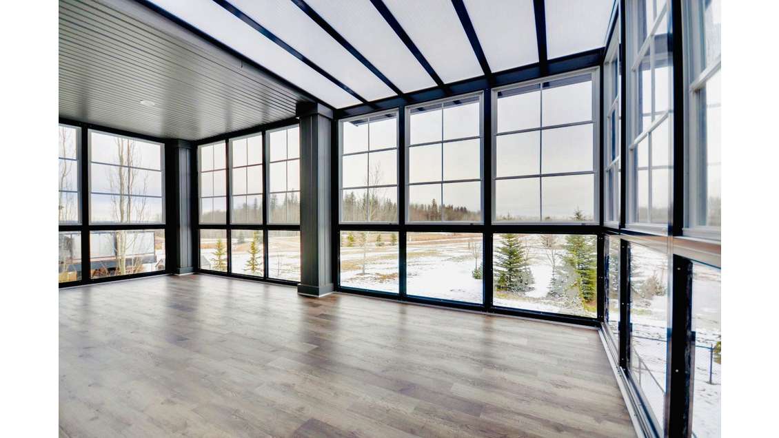 Local commercial 450m² sur 1000m² à Vannes Est