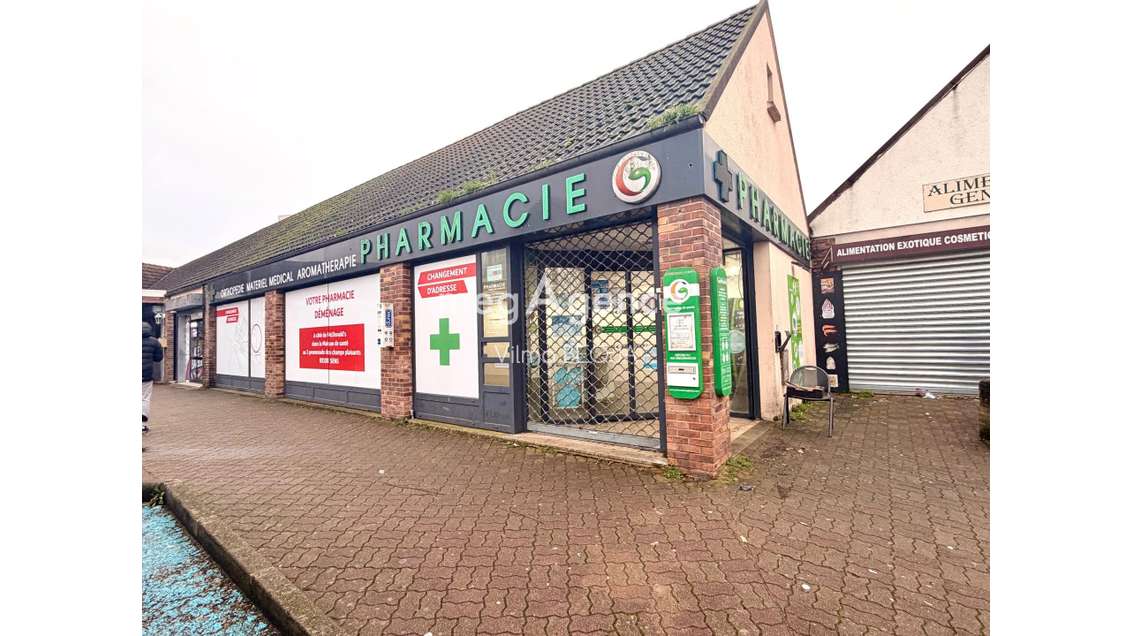 Location local commercial 105m² à Sens bel empl