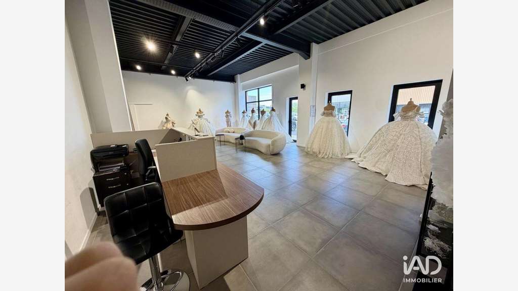 Boutique à Servon