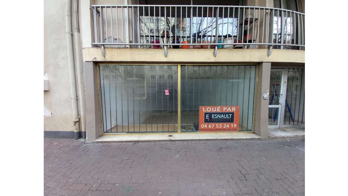 Local pro 100m² à louer quartier gare de Sète