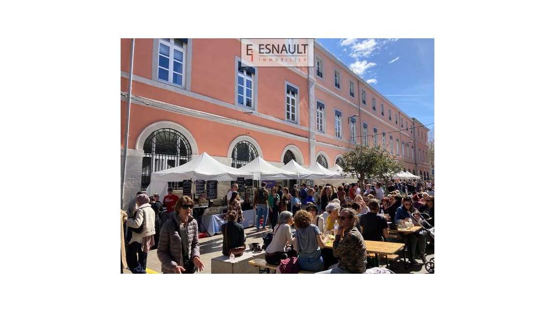 Location tout commerce 112m² Sète hypercentre