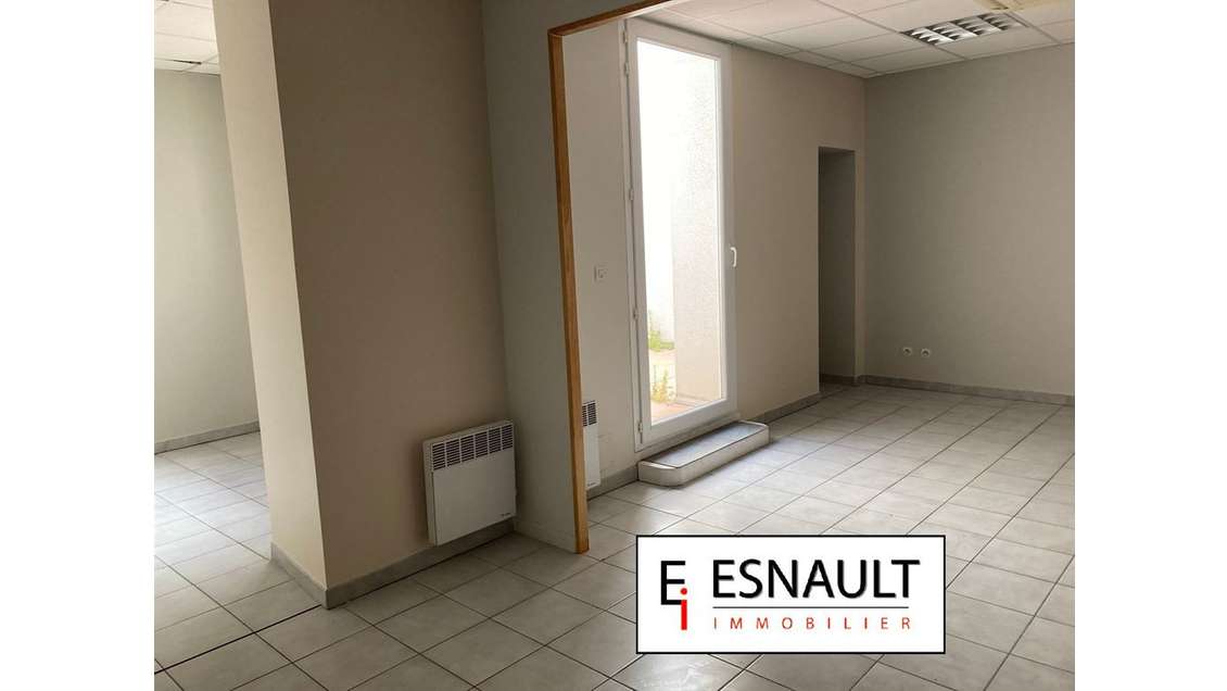 Location bureaux 45m² en centre-ville de Sète 
