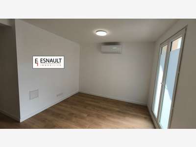 Bureau neuf 14.5m² à louer à Sète