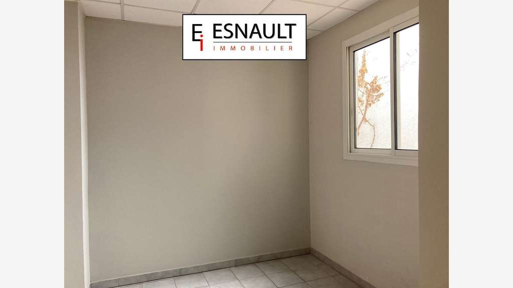 Location bureaux 45m² en centre-ville de Sète