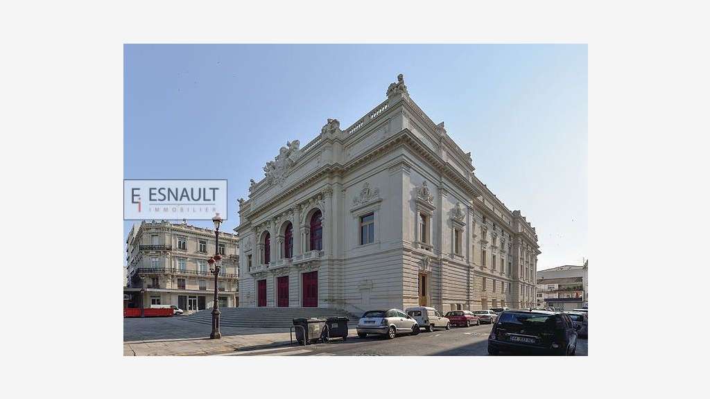 Local commercial 130m² à louer gare de Sète
