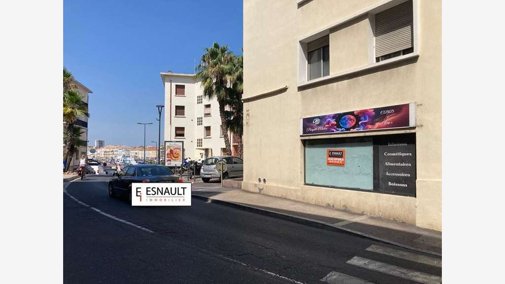 Local commercial / tertiaire 70m² à louer à Sète