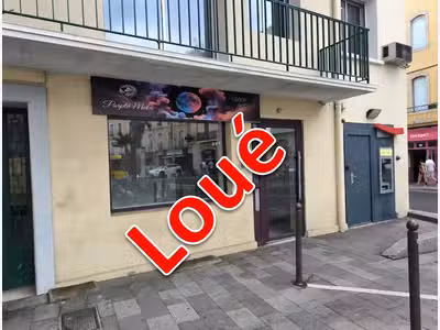 Local commercial / tertiaire 70m² à louer à Sète