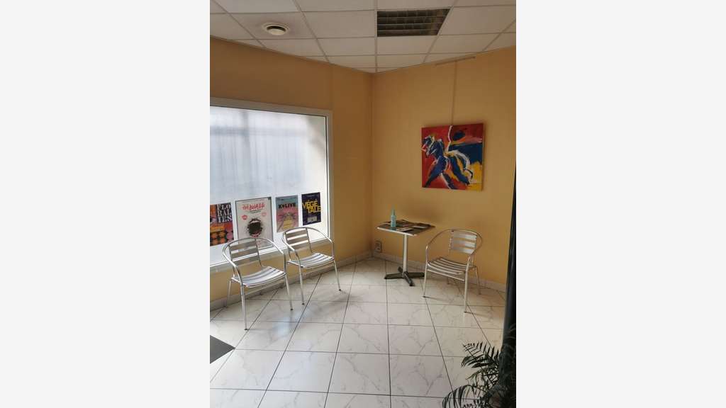 Loue Bureau 16m² dans cabinet paramédical à Sète