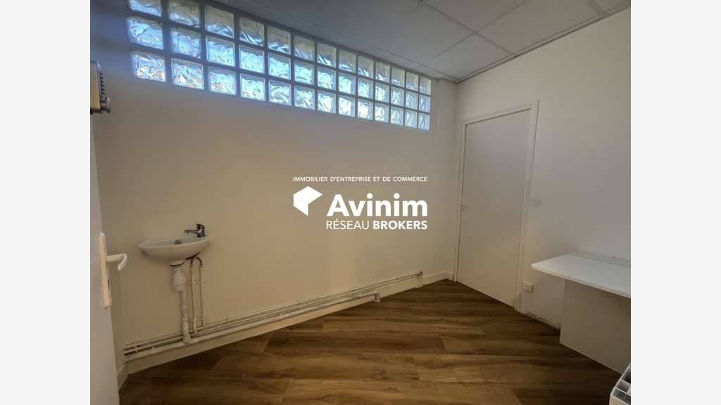 A louer boutique 55m² à Sèvres