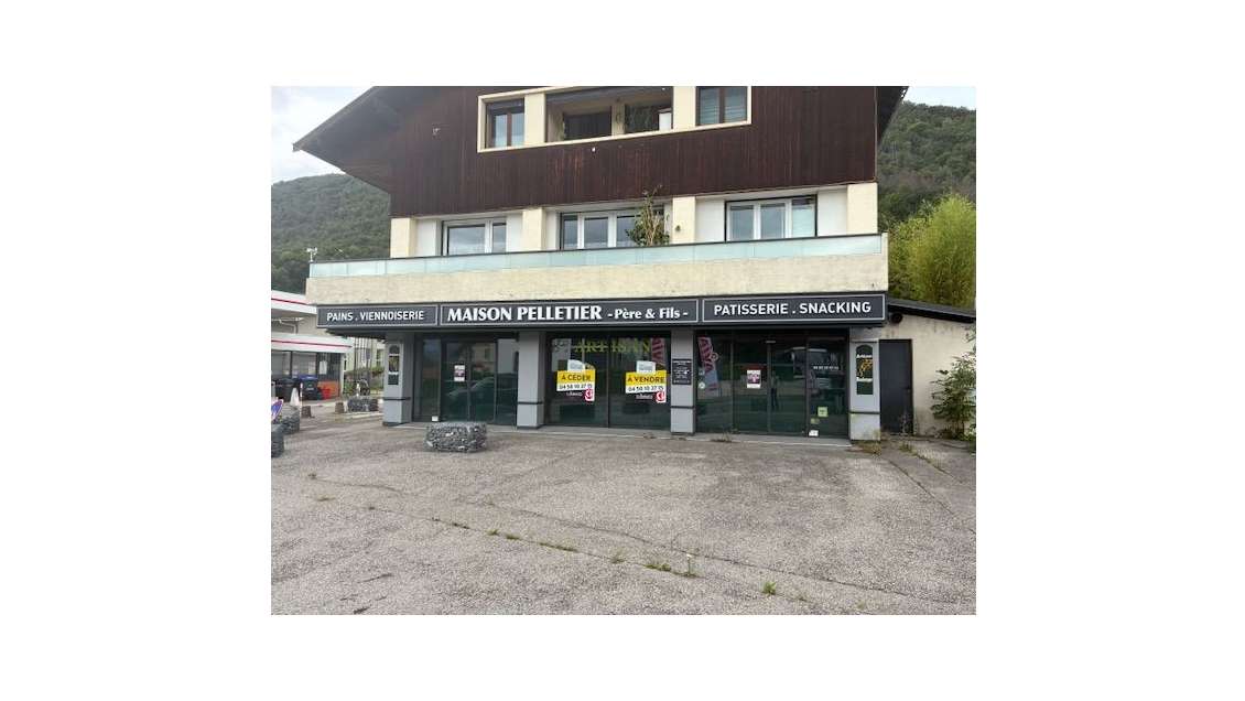 Local 211m² à louer à Sévrier Route d'Albertville 