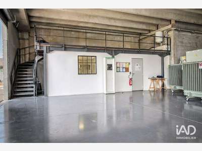 A louer local d'activités 155m² Signes Technoparc