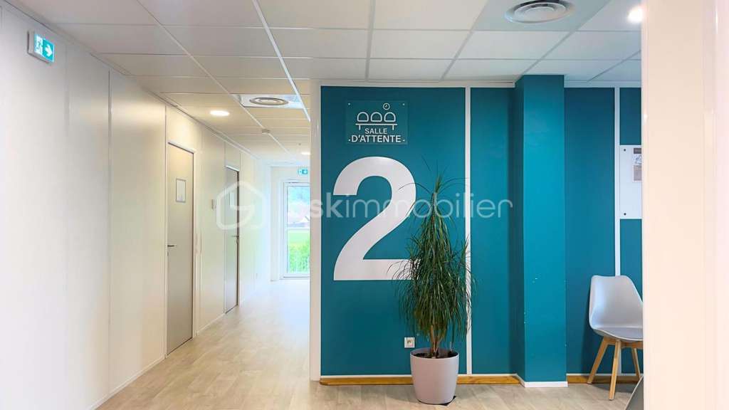 Local Professionnel 14,25m² Pôle Santé ID Center