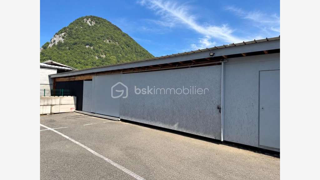 Loue local stockage dépôt 60m² Sillingy (74330)