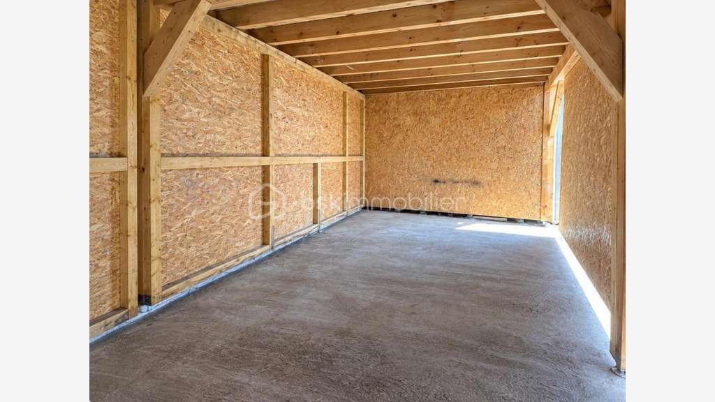 Loue local stockage dépôt 60m² Sillingy (74330)