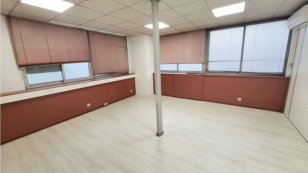 A louer bureaux de 200m² à Six Fours les Plages
