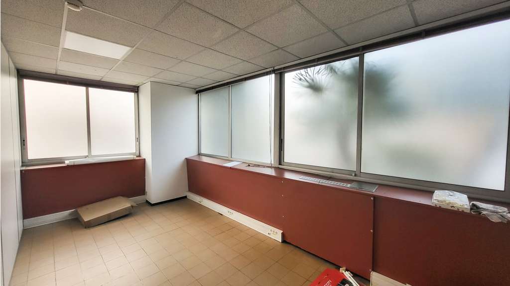 A louer bureaux de 200m² à Six Fours les Plages