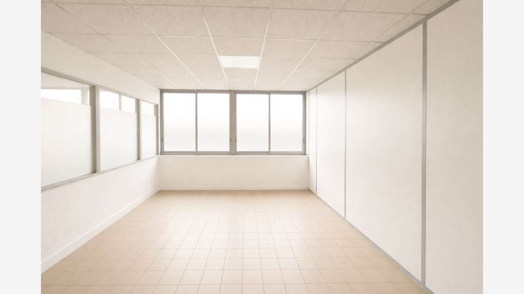 A louer bureaux de 200m² à Six Fours les Plages