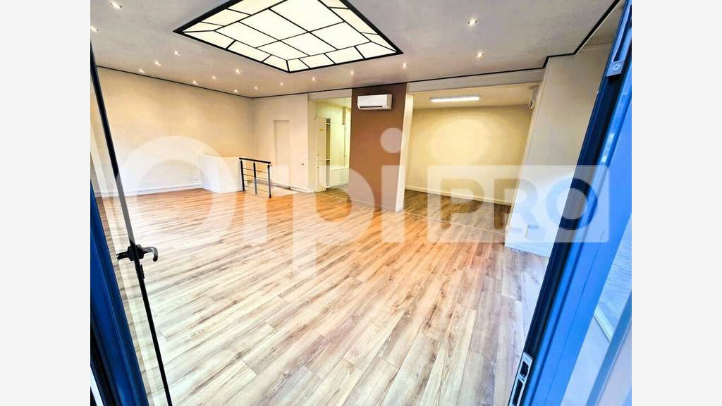 A louer local 64m² empl N°1 hyper centre Soissons