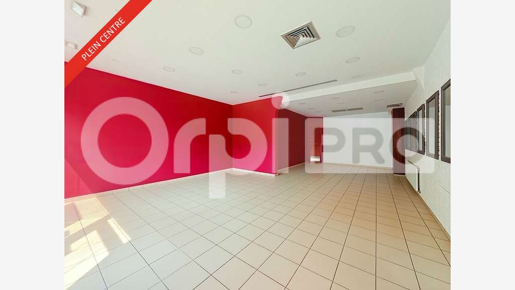 Local commercial 151m² à louer à Soissons centre