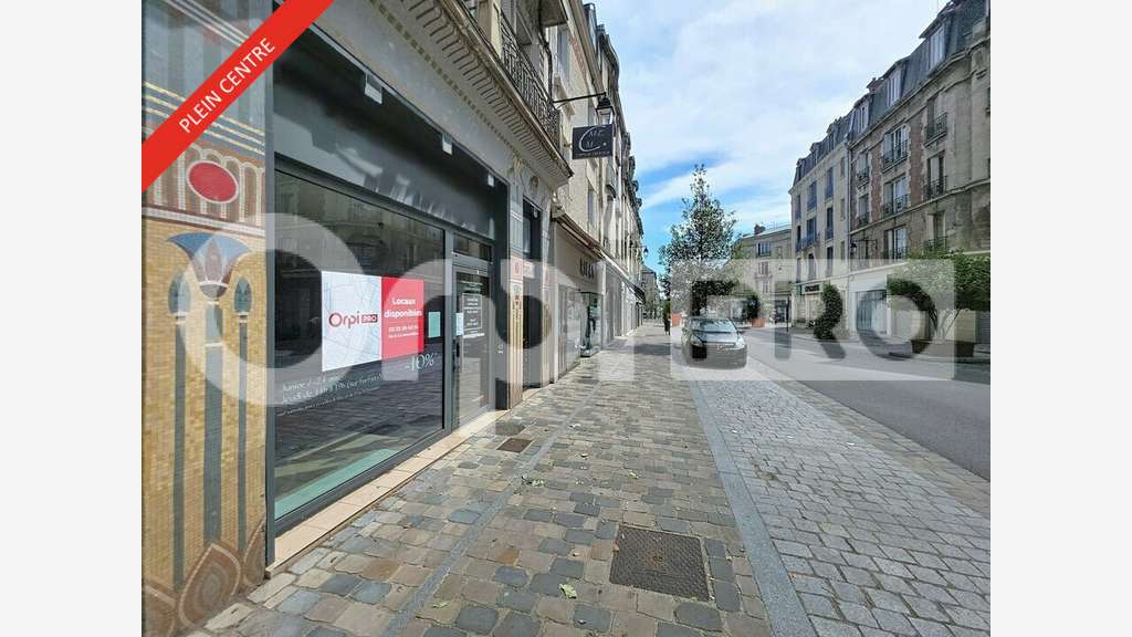 Local commercial 151m² à louer à Soissons centre