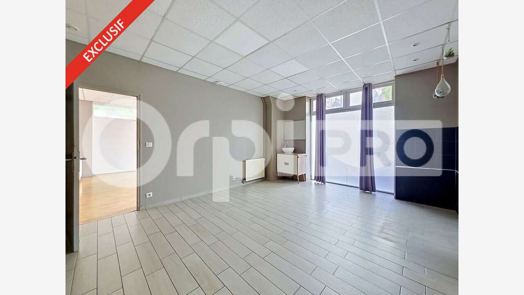Local commercial 90m² à louer à Soissons