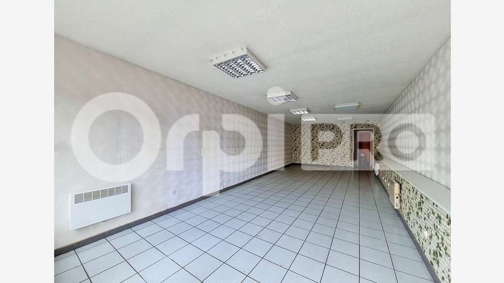 A louer local commercial 55m² Soissons axe passant