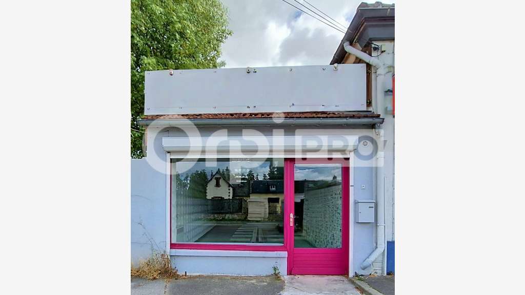 A louer local commercial 55m² Soissons axe passant