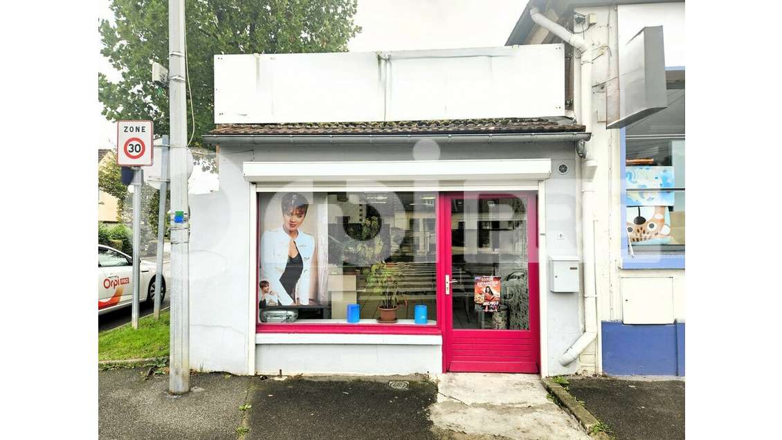 A louer local commercial 55m² Soissons axe passant