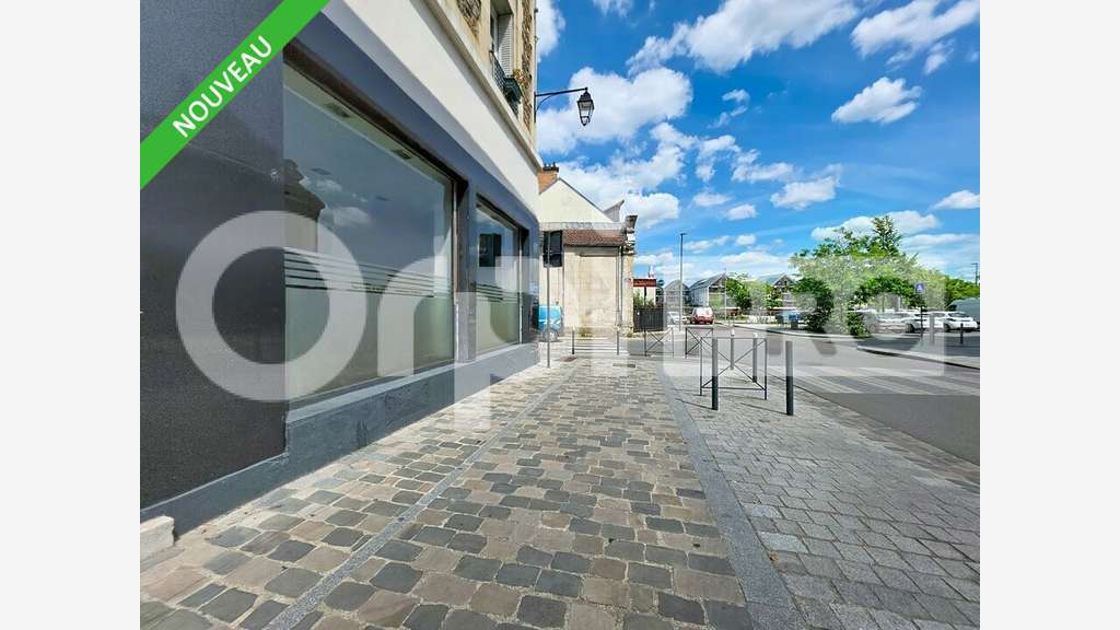 A louer local commercial 65m² centre Soissons