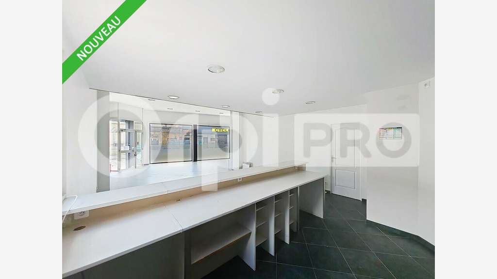 A louer local commercial 65m² centre Soissons